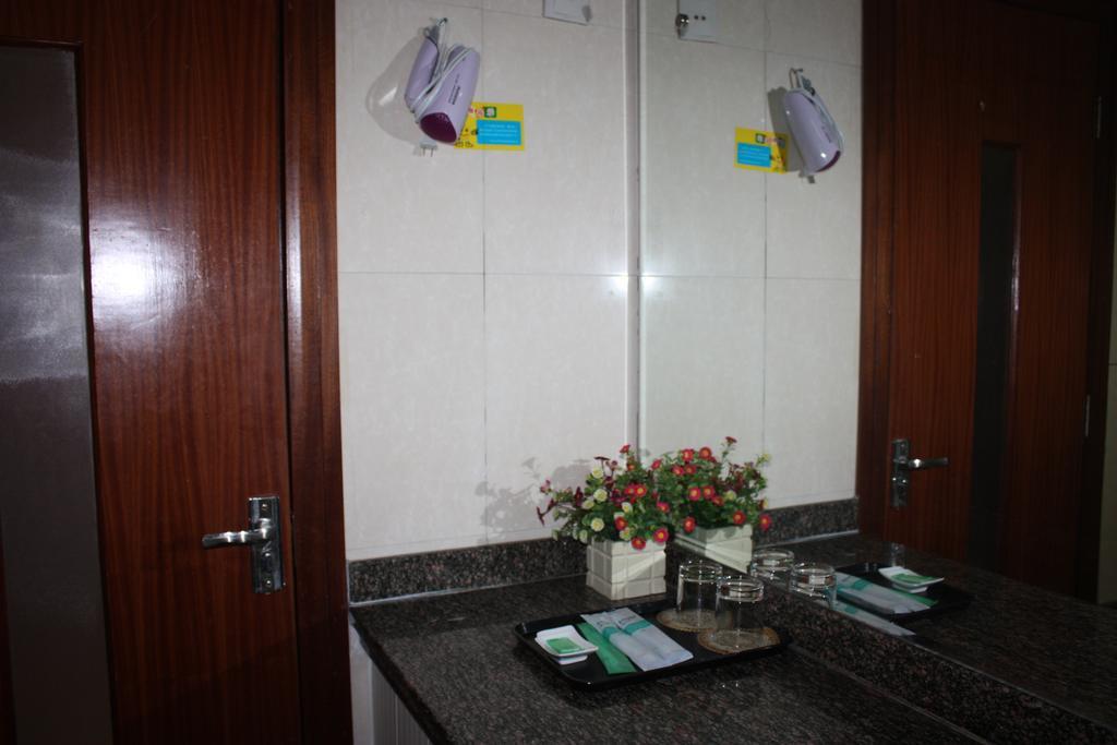 Qingdao Hongyun Jiahe Business Hotel Extérieur photo